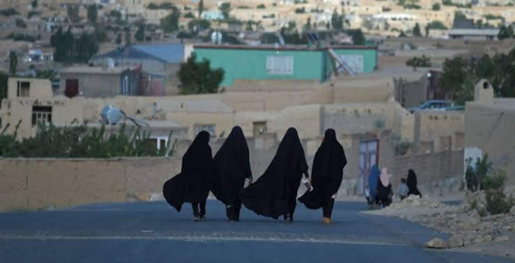 پی‌گیری و تداوم محدودیت‌ها بر زنان از سوی طالبان در غزنی ـ مجله‌ی اورال